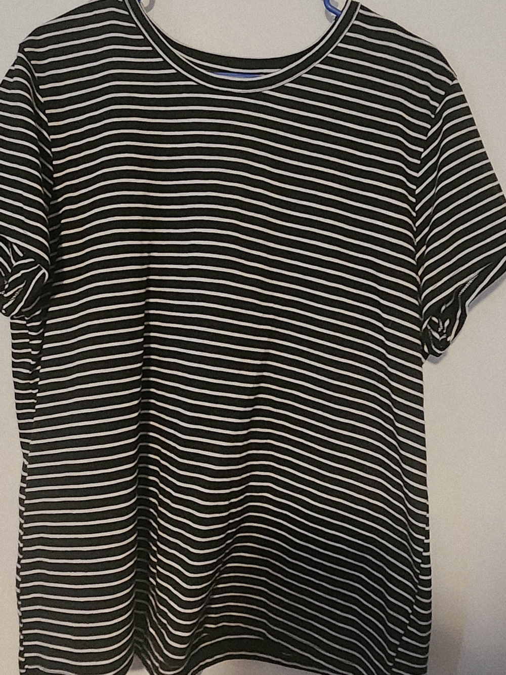 Time and Tru Black & White Striped Crew Tee